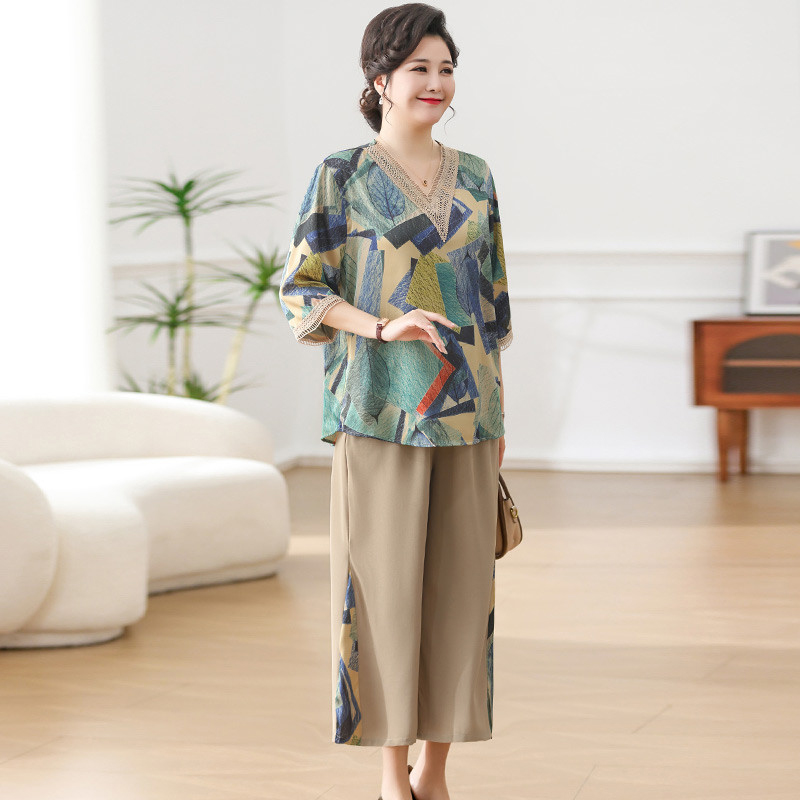 Product Review of Đồ bộ in hoa trung tuổi nữ mặc nhà, nhiều màu, nhiều hoạ tiết nổi bật Women Quần Ngủ Áo Ngủ Pijama lụa from C**S 1